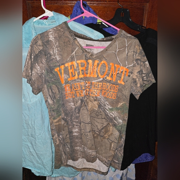 Russell Outdoors Tops - 160. Womens Shirt (PRICE IS FIRM IF YOUR JUST BUYING THIS ITEM)